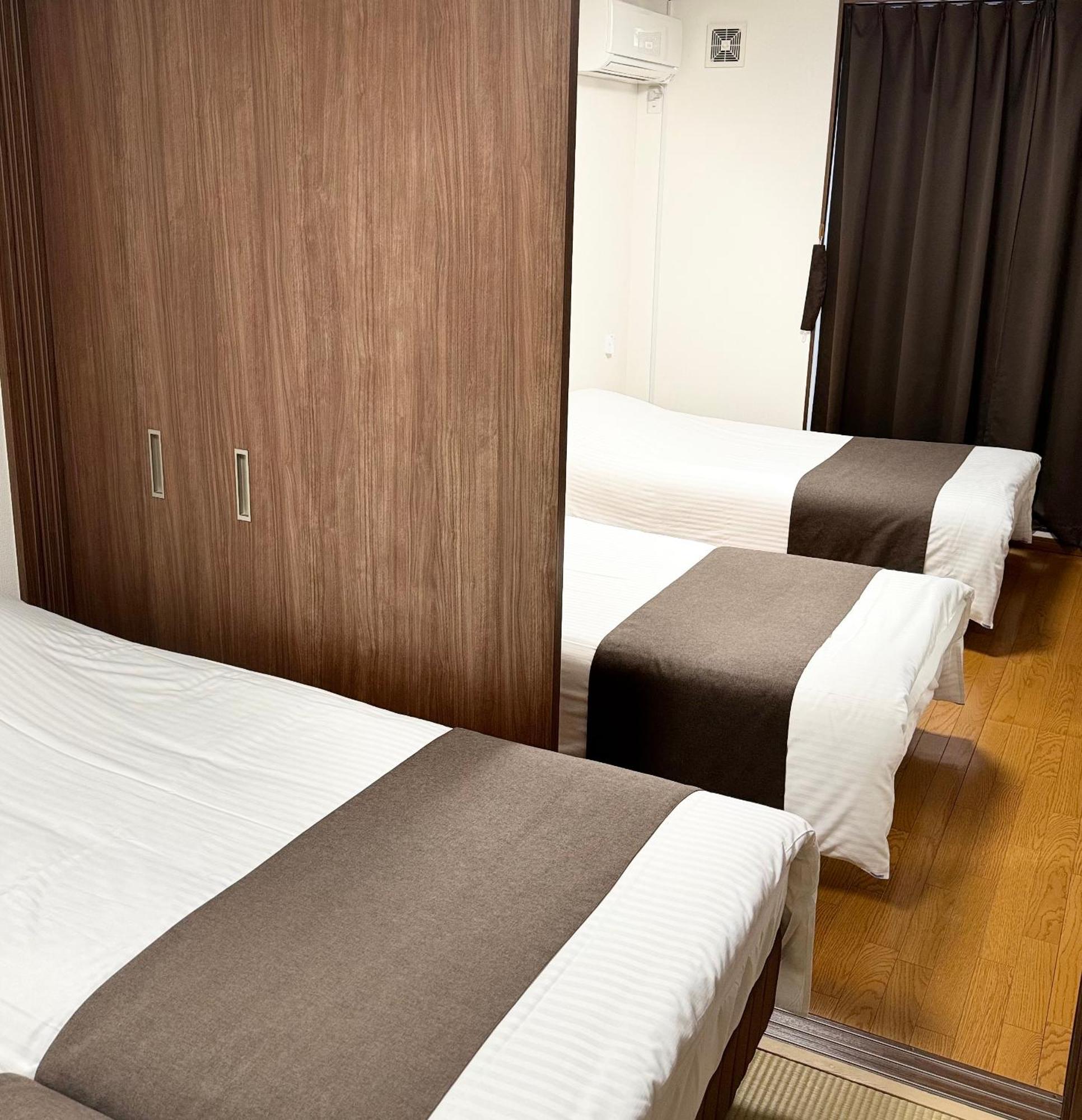 Thanyaporn Hotel Такаяма Экстерьер фото